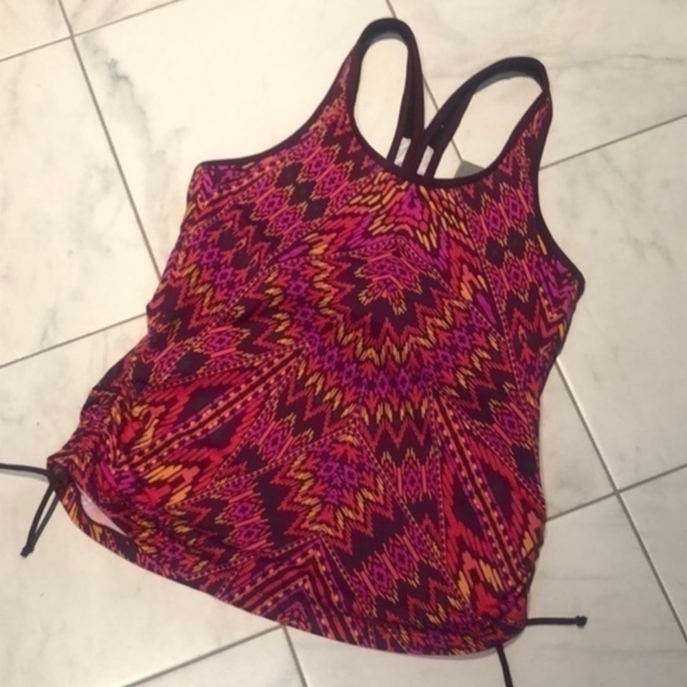 Atheta top Medium boho purple red yellow workout